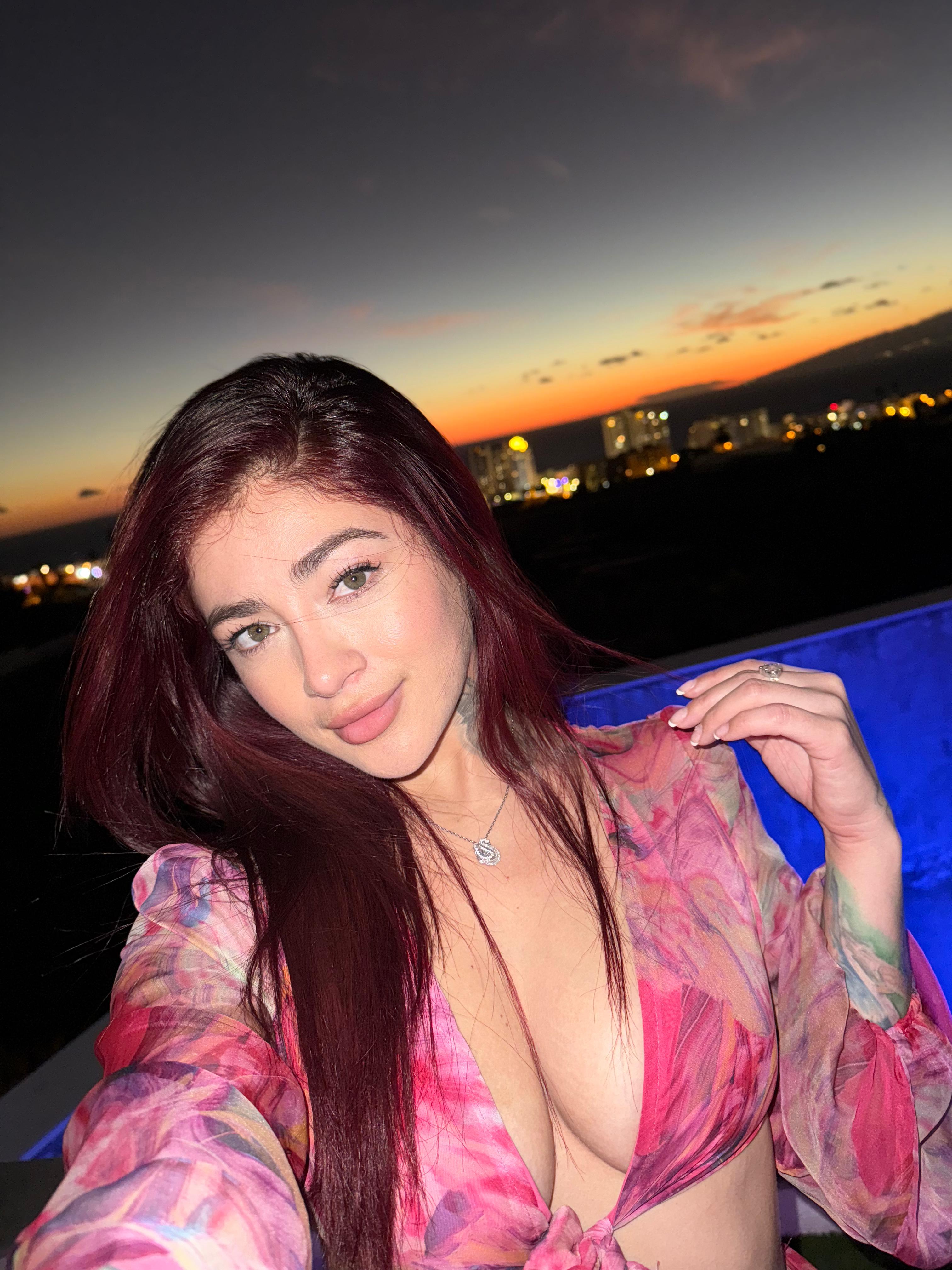 Escort - RUBY - Ibiza Tops